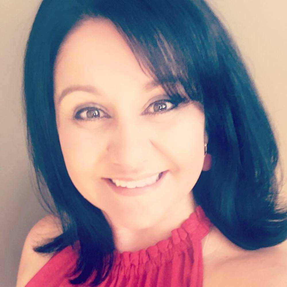 Meet your Posher, Adrienne